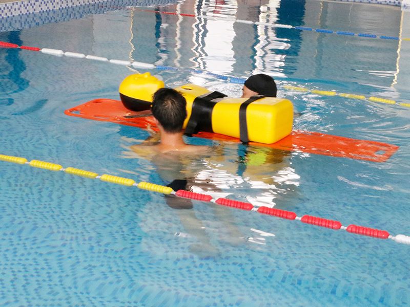 Dummy spinal board